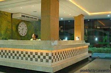 Amazon Plaza